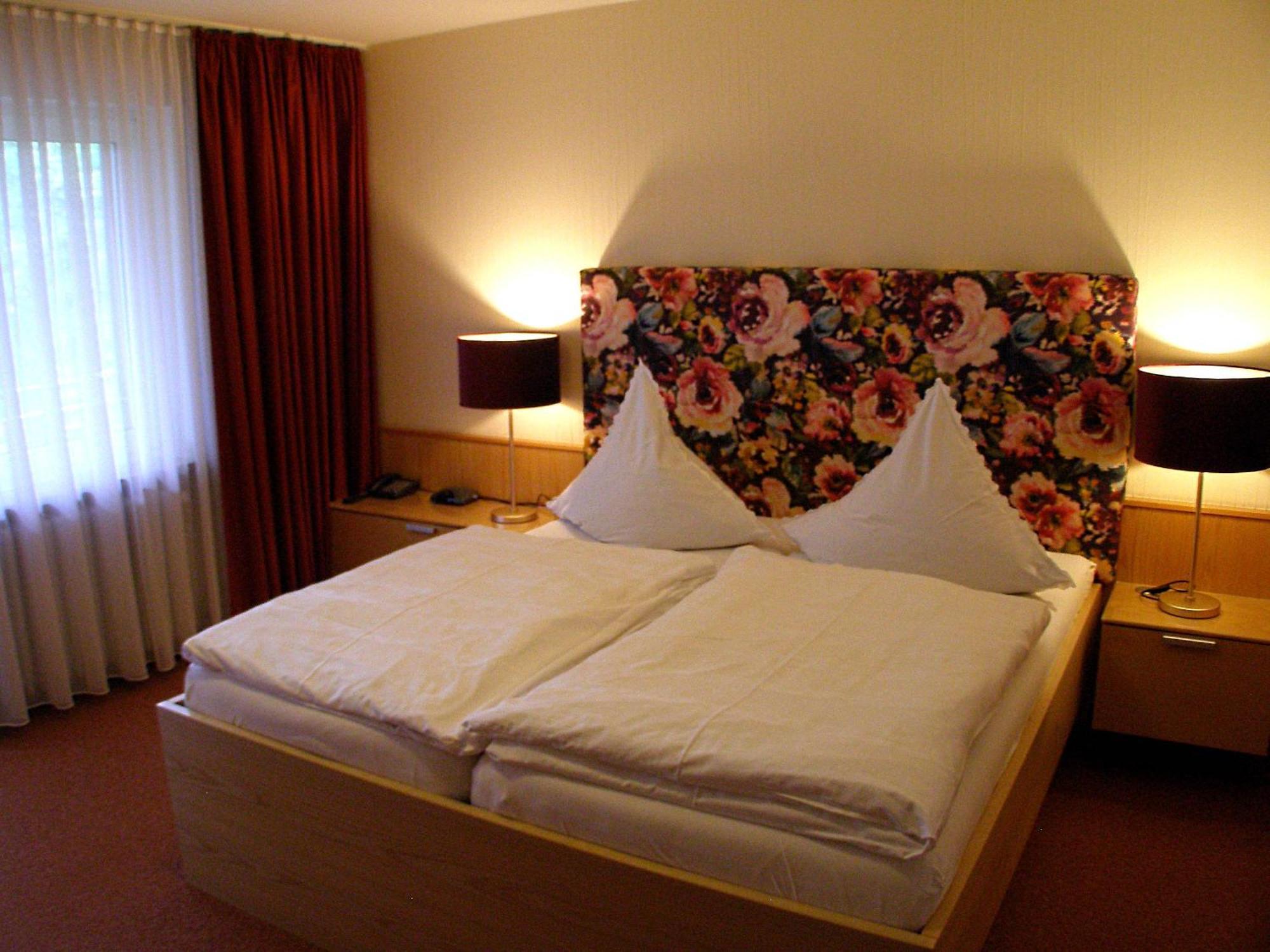 Hotel Haus Katharina Garni Бад Щебен Екстериор снимка